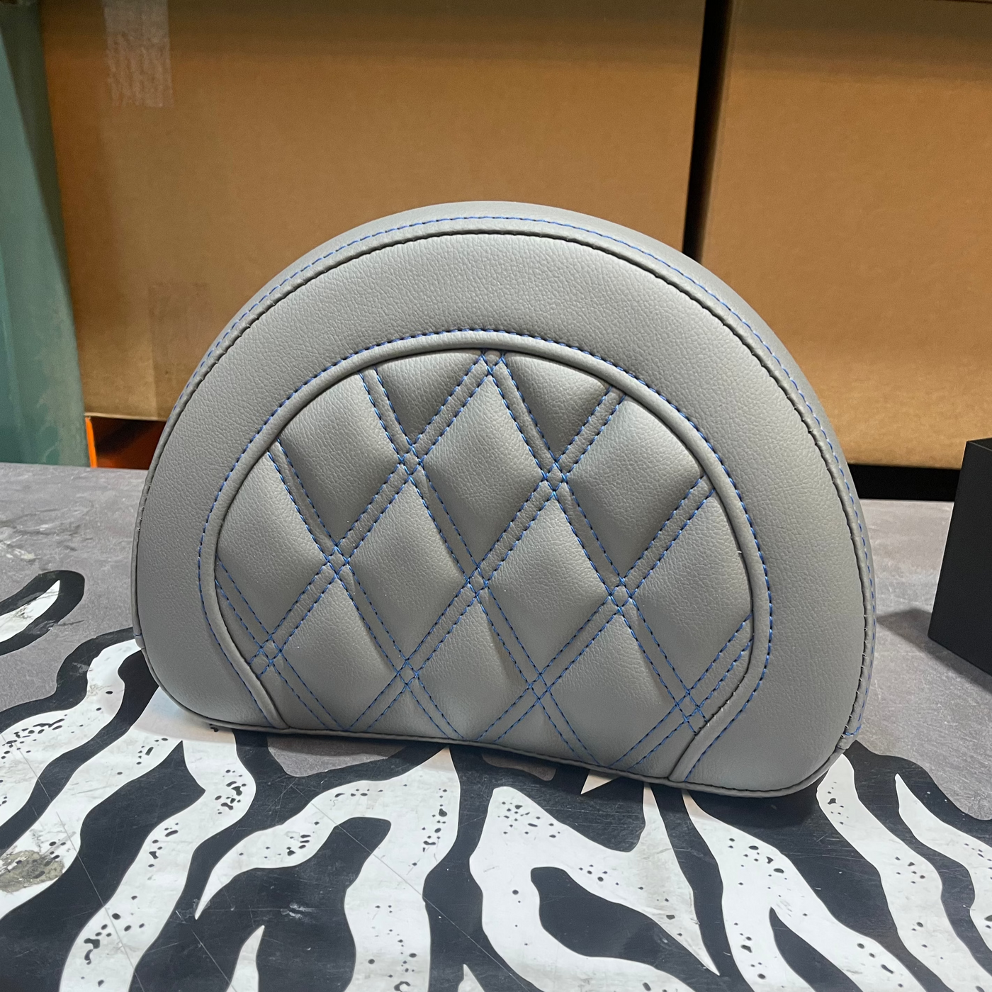 FINAL SALE ROADSOFA LS CONTOURED PAD